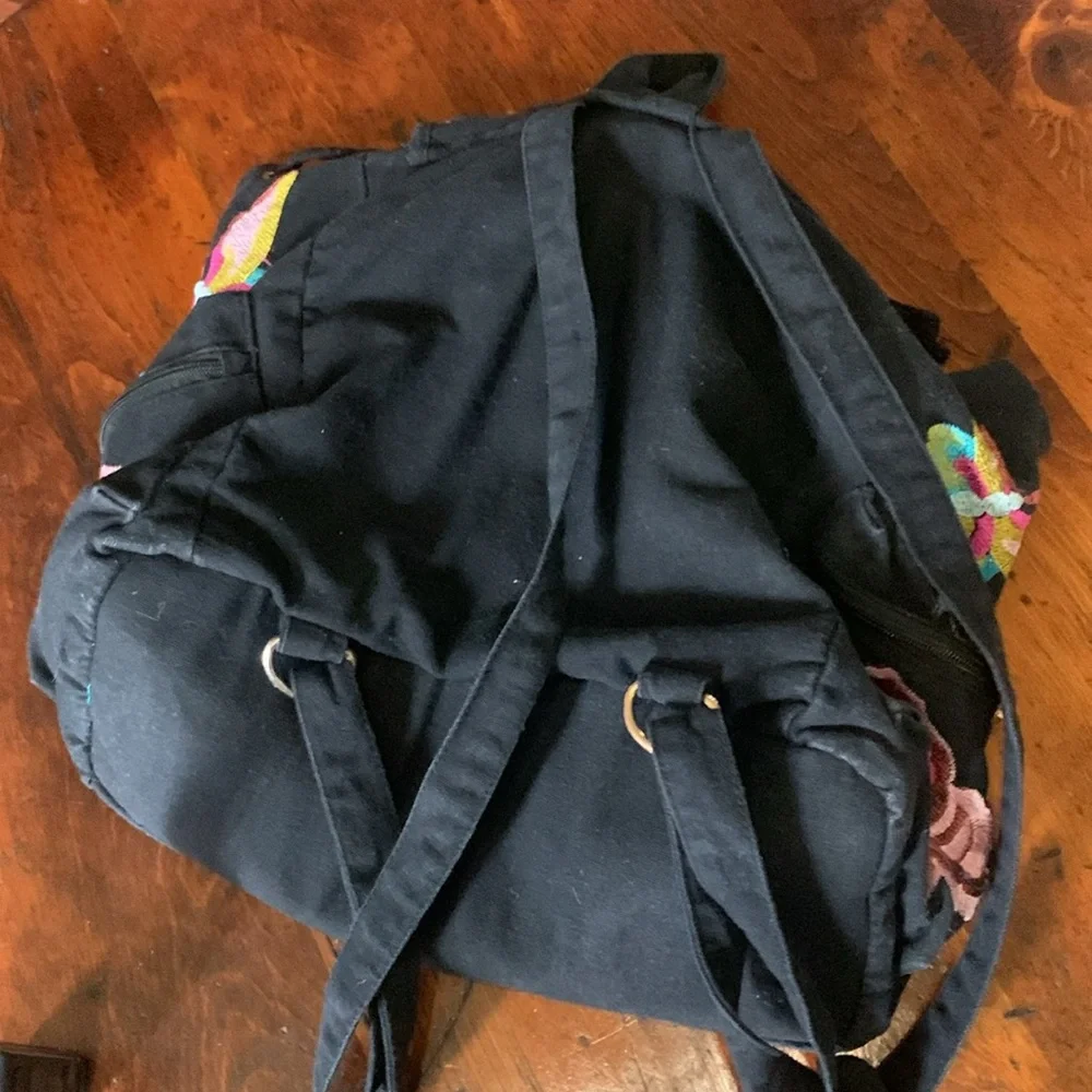 BACKPACK WITH EMBROIDERY - Picture 6 of 9